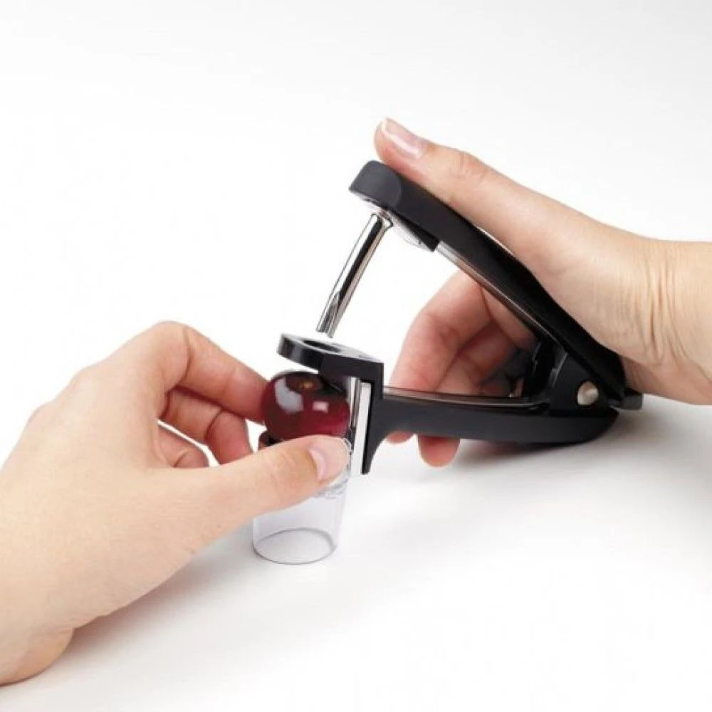 OXO Cherry & Olive Pitter | Black 2 OXO Cherry & Olive Pitter | Black - Image 2