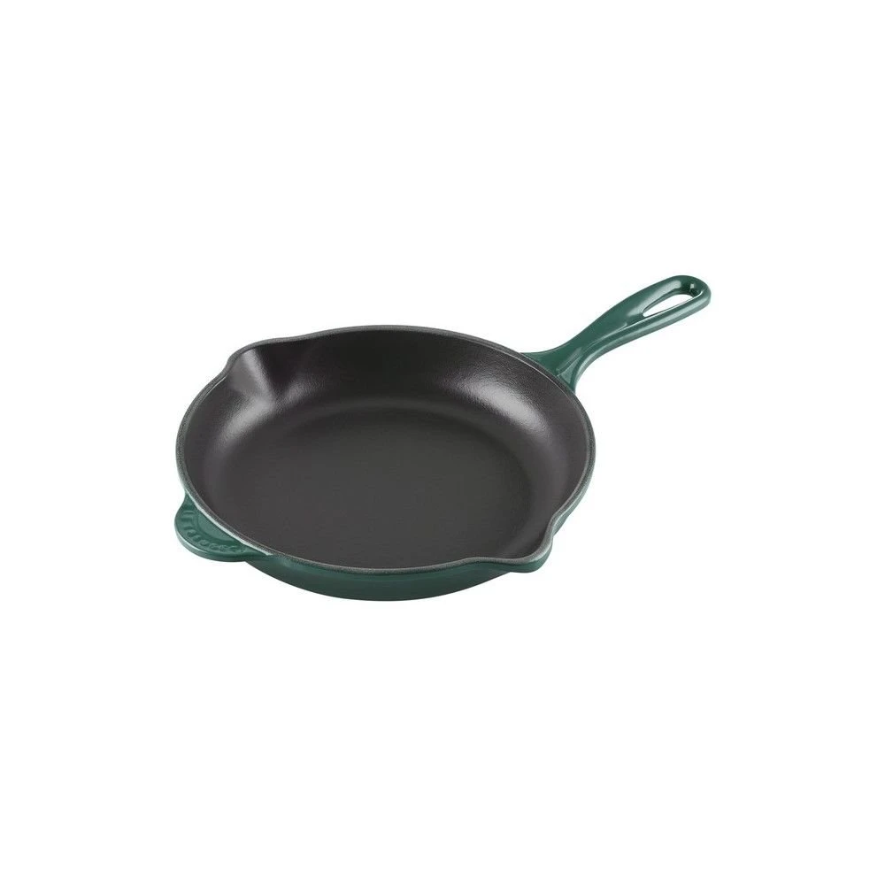 Le Creuset 9" Classic Skillet | Artichaut 1 Le Creuset 9" Classic Skillet | Artichaut