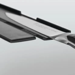 Wusthof 6" Narrow Magnetic Blade Guard 9 Wusthof 6" Narrow Magnetic Blade Guard -Kitchen Supplies 2069640101 detail 02