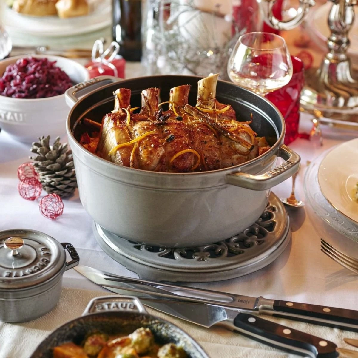 Staub 5.5 Qt. Round Cocotte/Dutch Oven | Graphite Grey 2 Staub 5.5 Qt. Round Cocotte/Dutch Oven | Graphite Grey - Image 2