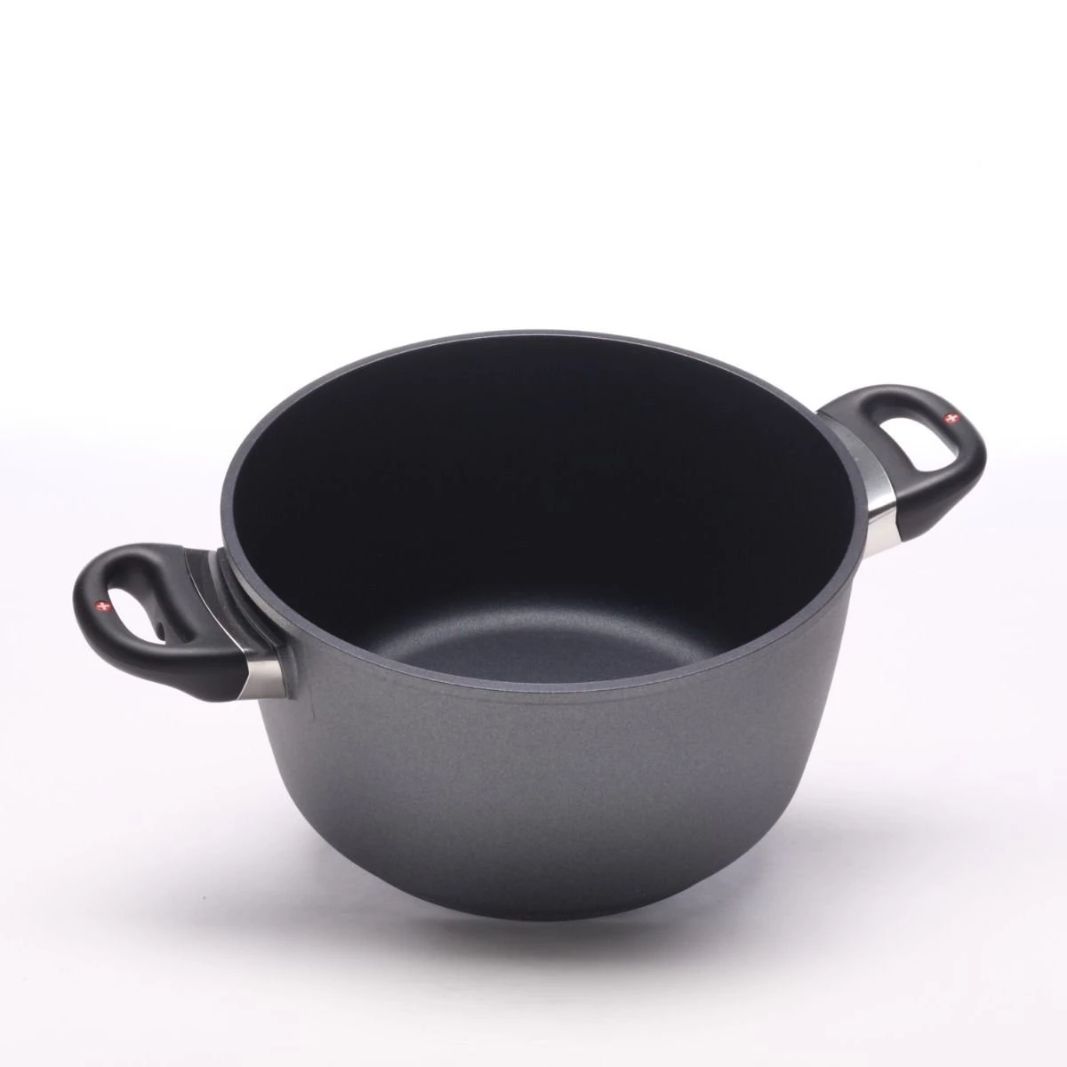 Swiss Diamond | HD Soup Pot With Lid - 9.5" (5.5 Qt.) 3 Swiss Diamond | HD Soup Pot With Lid - 9.5" (5.5 Qt.) - Image 3