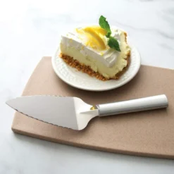 Rada Cutlery Serrated Pie Server | Silver -Kitchen Supplies 61ihigqayrl. ac sl1100