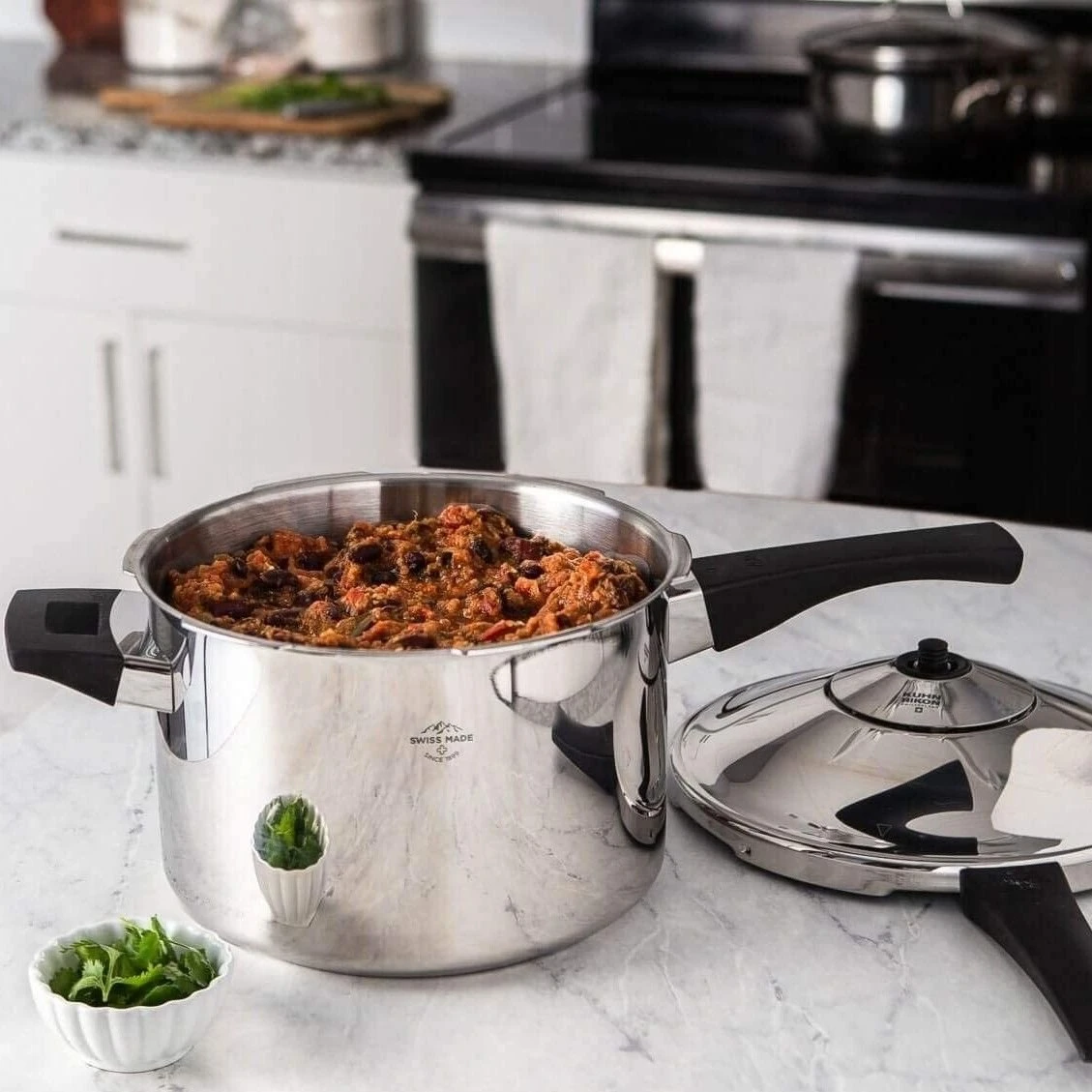 Kuhn Rikon Duromatic® Stainless Steel Pressure Saucepan | 3.7 Qt. 4 Kuhn Rikon Duromatic® Stainless Steel Pressure Saucepan | 3.7 Qt. - Image 4