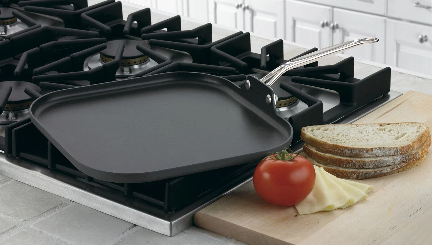 Cuisinart Chef's Classic Hard Anodized Nonstick 11" Square Griddle 3 Cuisinart Chef's Classic Hard Anodized Nonstick 11" Square Griddle - Image 3