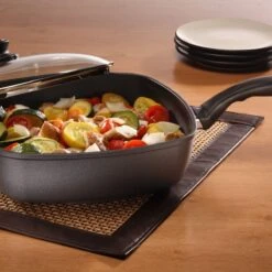 Swiss Diamond | HD Square Sauté Pan With Lid - 11" X 11" (5.3 Qt.) -Kitchen Supplies 66283c food114 2017 10 27 20 11 39 utc