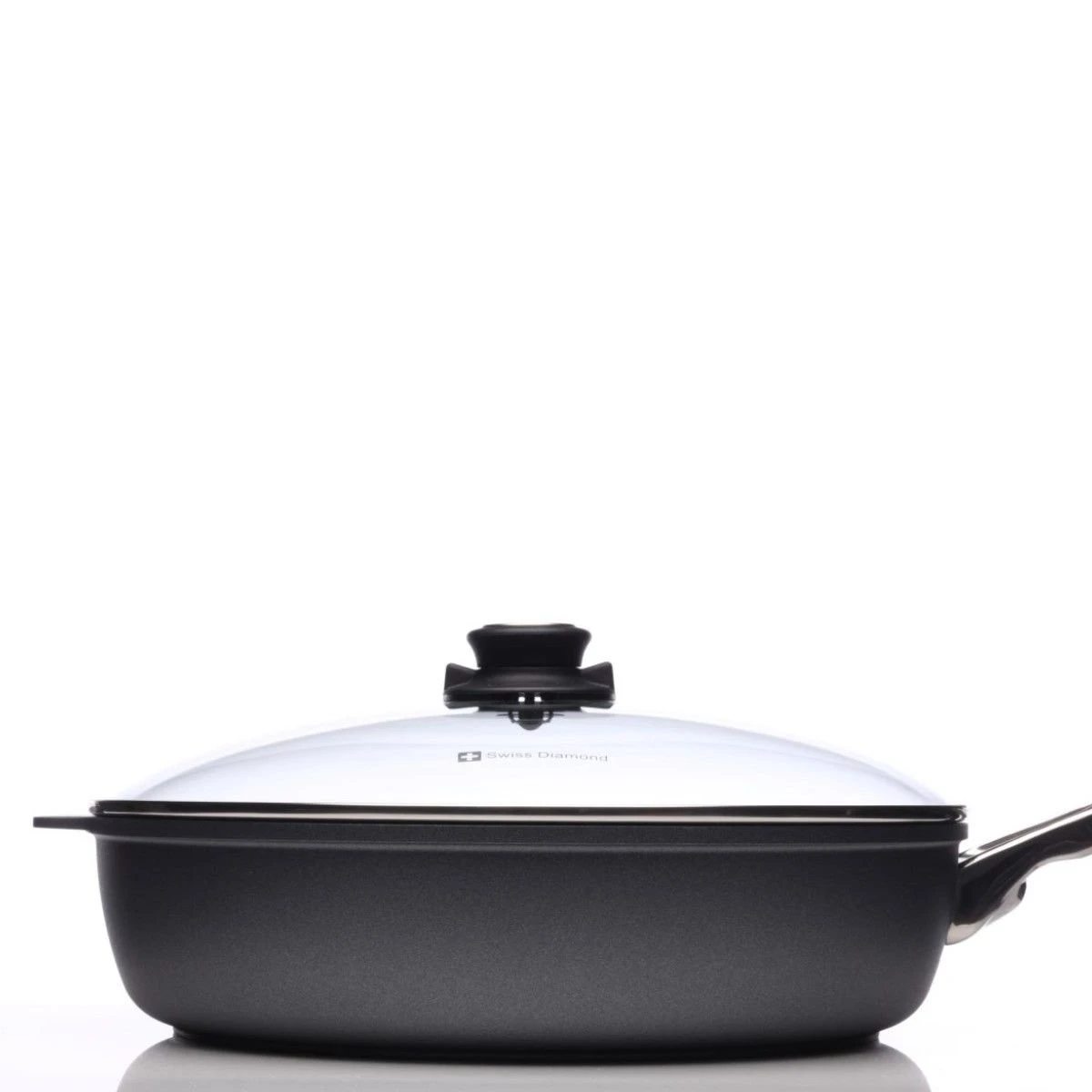 Swiss Diamond | HD Sauté Pan With Lid & Stainless Steel Handle - 12.5" (5.8 Qt.) 2 Swiss Diamond | HD Sauté Pan With Lid & Stainless Steel Handle - 12.5" (5.8 Qt.) - Image 2