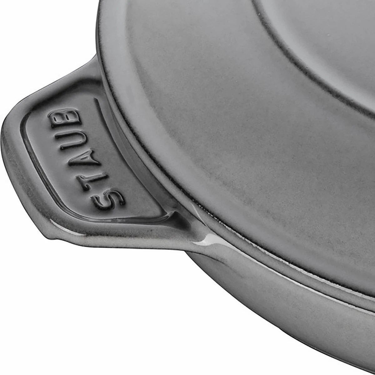 Staub 24 Oz Round Covered Braiser | Graphite Grey 2 Staub 24 Oz Round Covered Braiser | Graphite Grey - Image 2