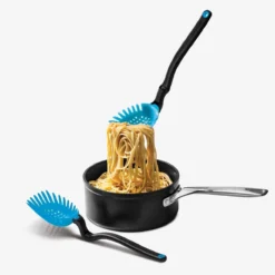 Dreamfarm Holey Spadle Slotted Spoon/Ladle | Dreamfarm Blue -Kitchen Supplies blue holey spadle 2