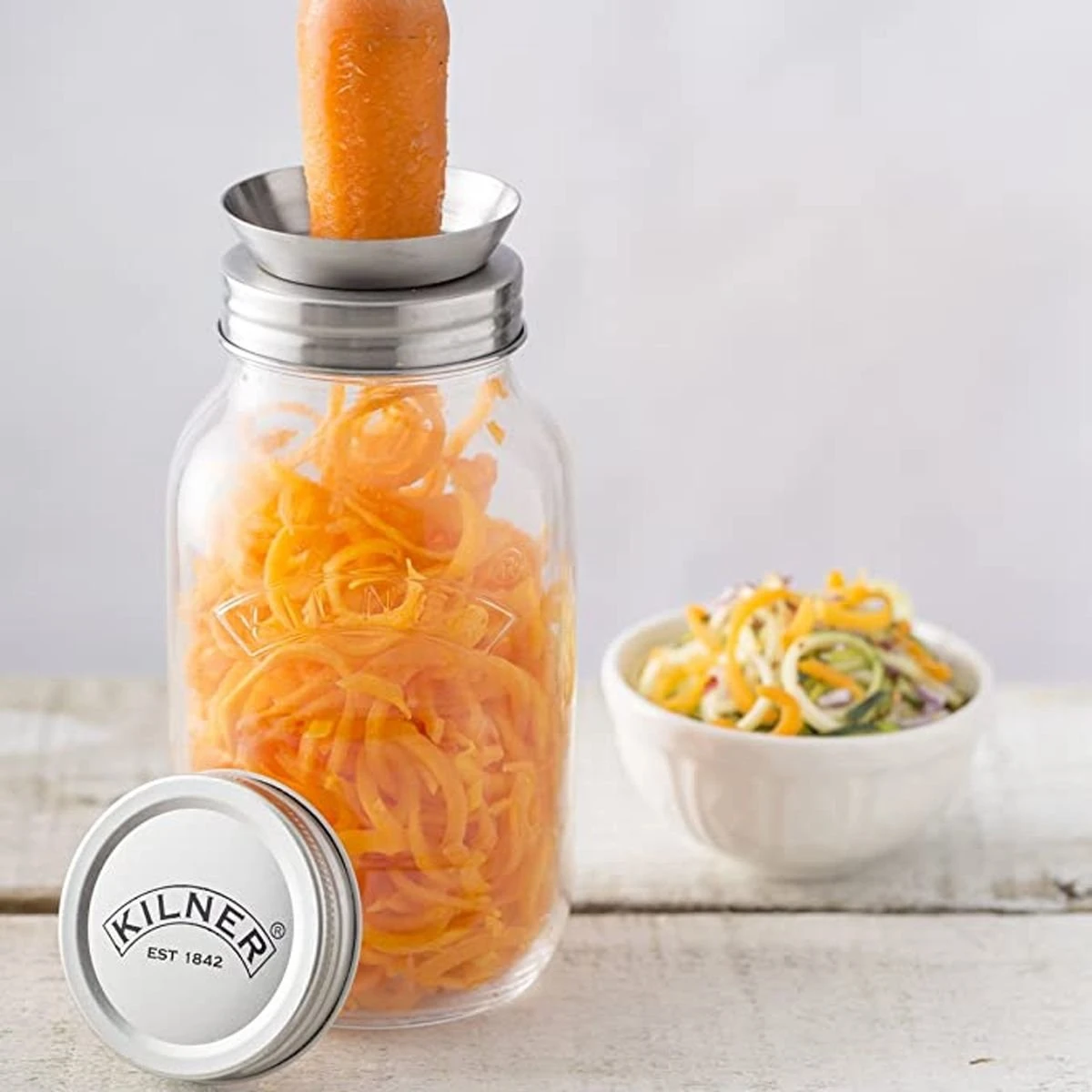 Kilner Kitchen Tool Bundle | Juicer, Grater, & Spiralizer 7 Kilner Kitchen Tool Bundle | Juicer, Grater, & Spiralizer - Image 7