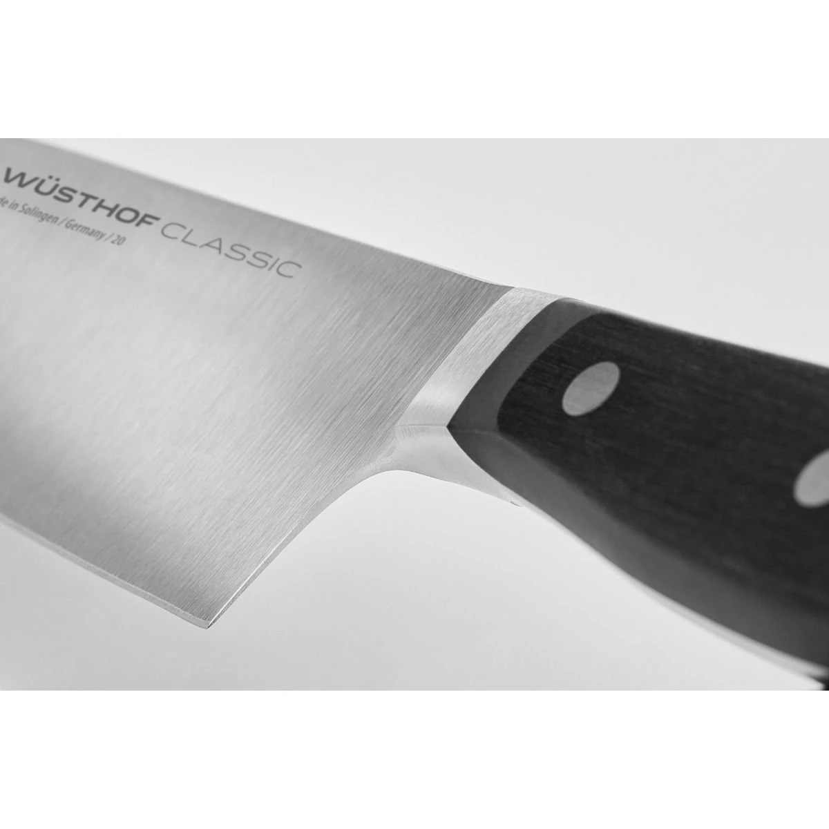 Wusthof Classic 5" Santoku Knife | Hollow Edge 3 Wusthof Classic 5" Santoku Knife | Hollow Edge - Image 3