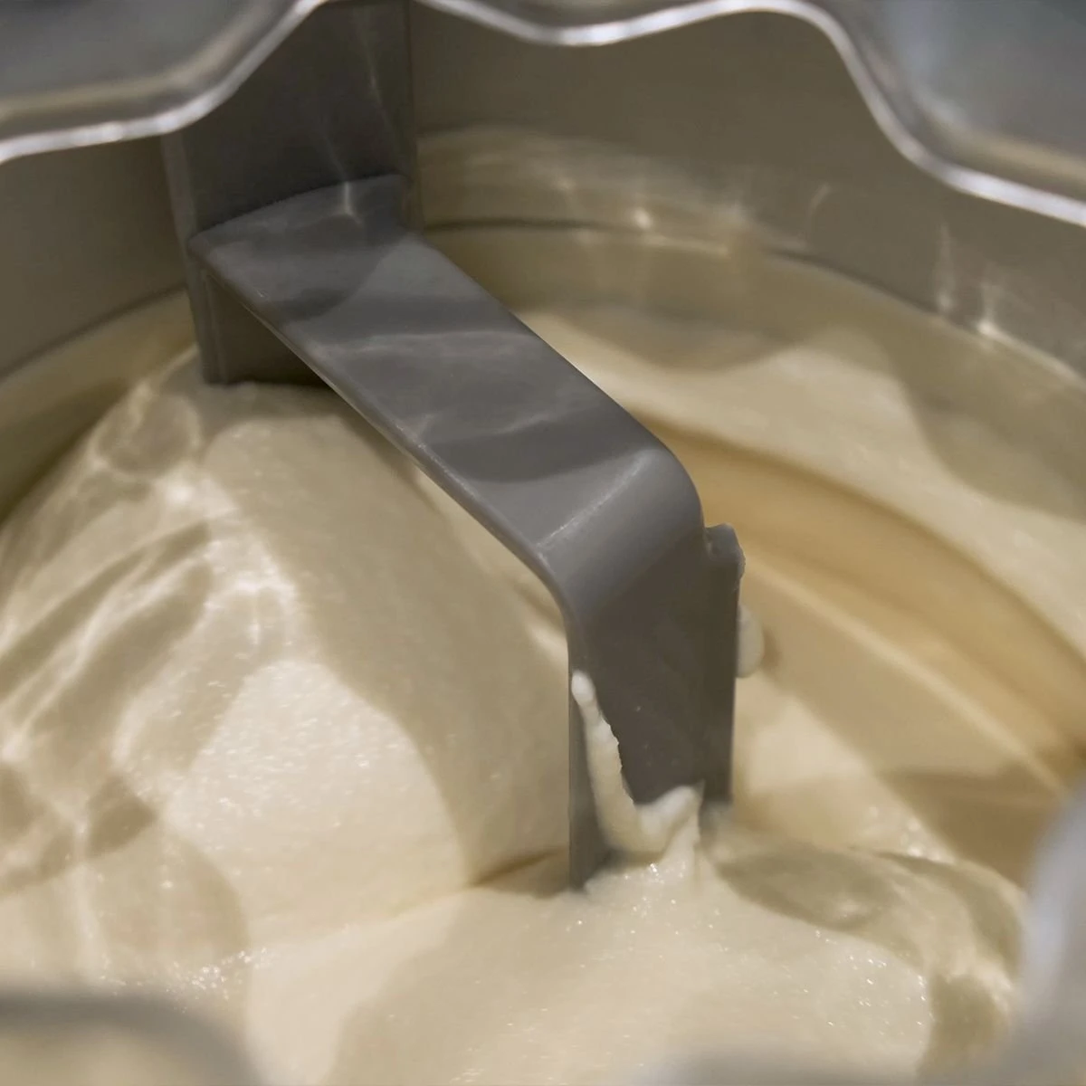 Cuisinart Pure Indulgence 2-Quart Frozen Yogurt/Sorbet & Ice Cream Maker 2 Cuisinart Pure Indulgence 2-Quart Frozen Yogurt/Sorbet & Ice Cream Maker - Image 2