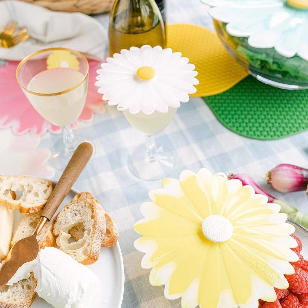 Charles Viancin Silicone Lid | 6" Daisy (Yellow With White) 2 Charles Viancin Silicone Lid | 6" Daisy (Yellow With White) - Image 2