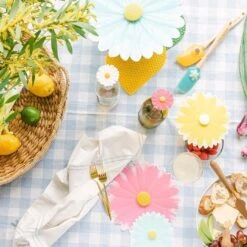 Charles Viancin Silicone Lid | 8" Daisy (Pink With White) 7 Charles Viancin Silicone Lid | 8" Daisy (Pink With White) -Kitchen Supplies daisy life 5 1