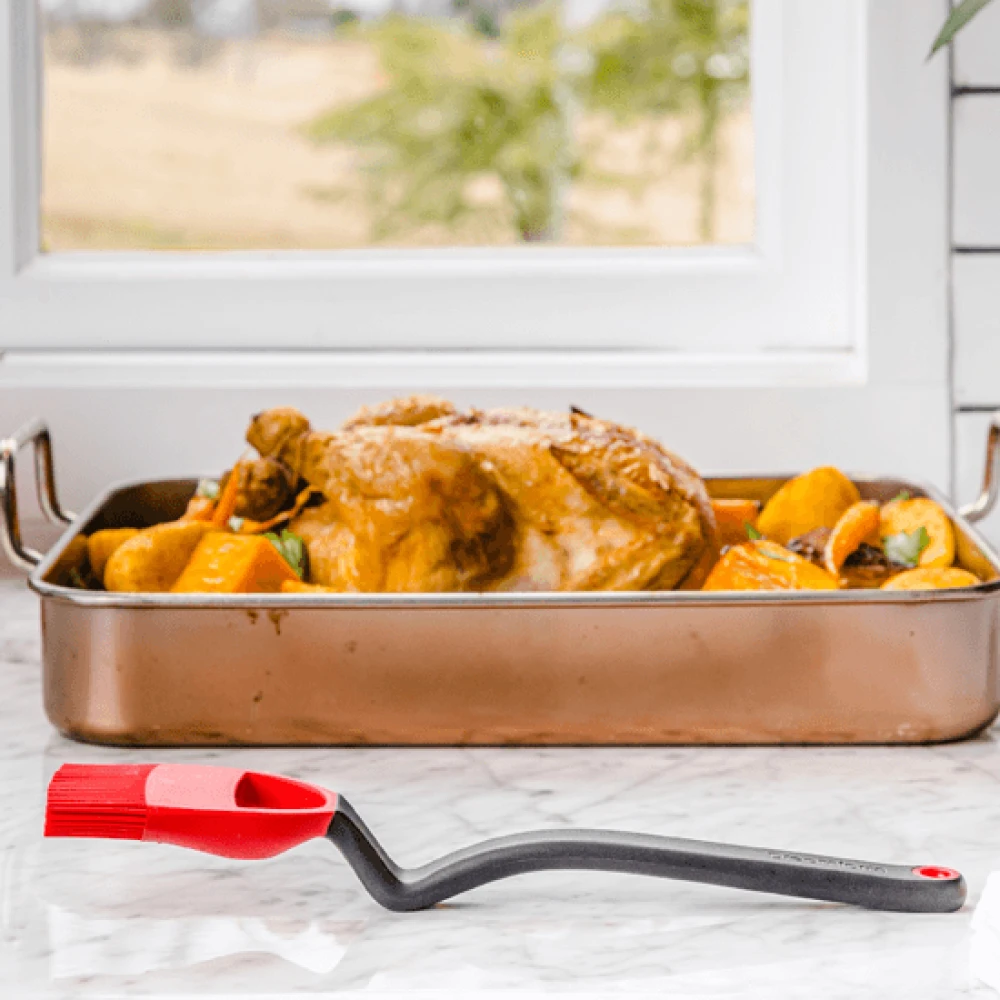 Dreamfarm Brizzle Silicone Basting Brush | Red 11 Dreamfarm Brizzle Silicone Basting Brush | Red - Image 11