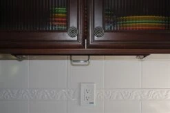 Drop Block Under Cabinet Knife Storage Rack - Small -Kitchen Supplies dropblockraisedunit 9