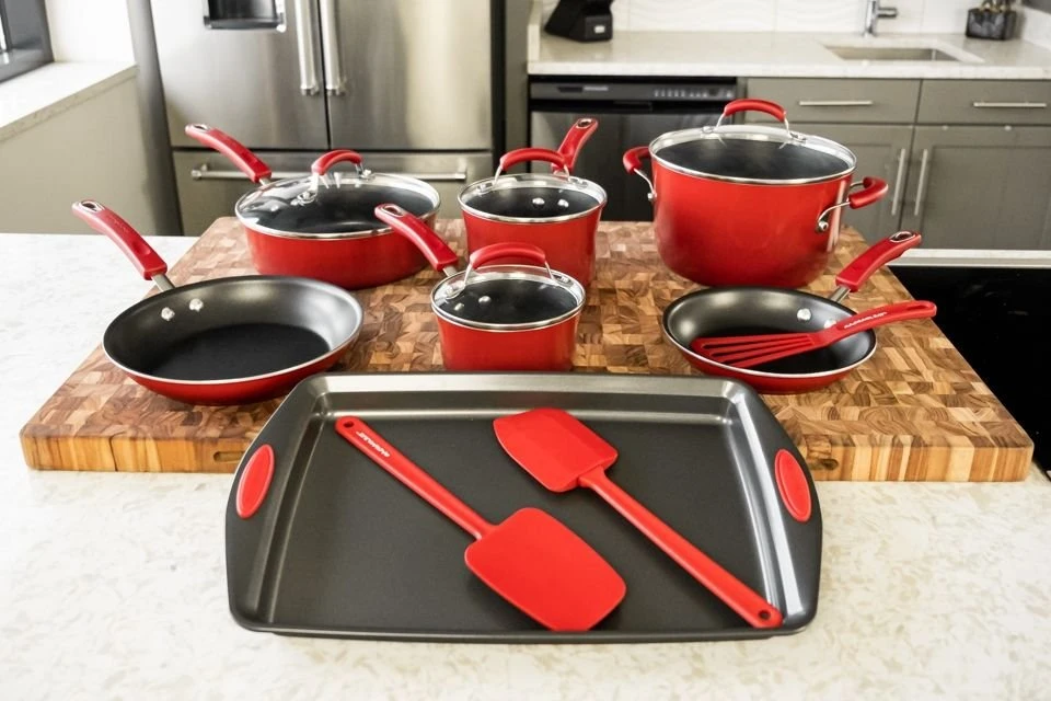 Rachael Ray Red Gradient 14 Piece Enamel Cookware Set 2 Rachael Ray Red Gradient 14 Piece Enamel Cookware Set - Image 2