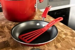 Rachael Ray Red Gradient 14 Piece Enamel Cookware Set 8 Rachael Ray Red Gradient 14 Piece Enamel Cookware Set -Kitchen Supplies dscf0825 1