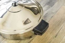 Kuhn Rikon Family Style Pressure Cooker 5 Quart Braiser -Kitchen Supplies dscf0984