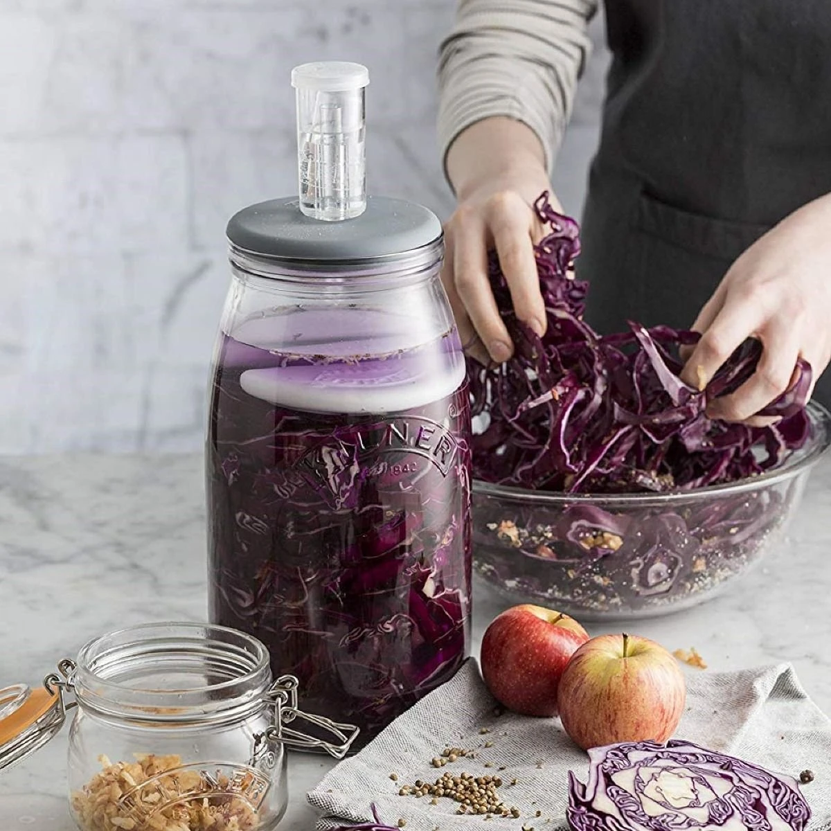 Kilner Fermentation Silicone Lid & Air Lock Set 3 Kilner Fermentation Silicone Lid & Air Lock Set - Image 3