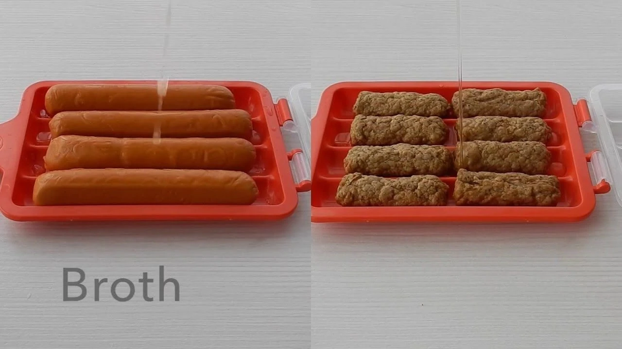 Nordic Ware Hot Dog Steamer 4 Nordic Ware Hot Dog Steamer - Image 4