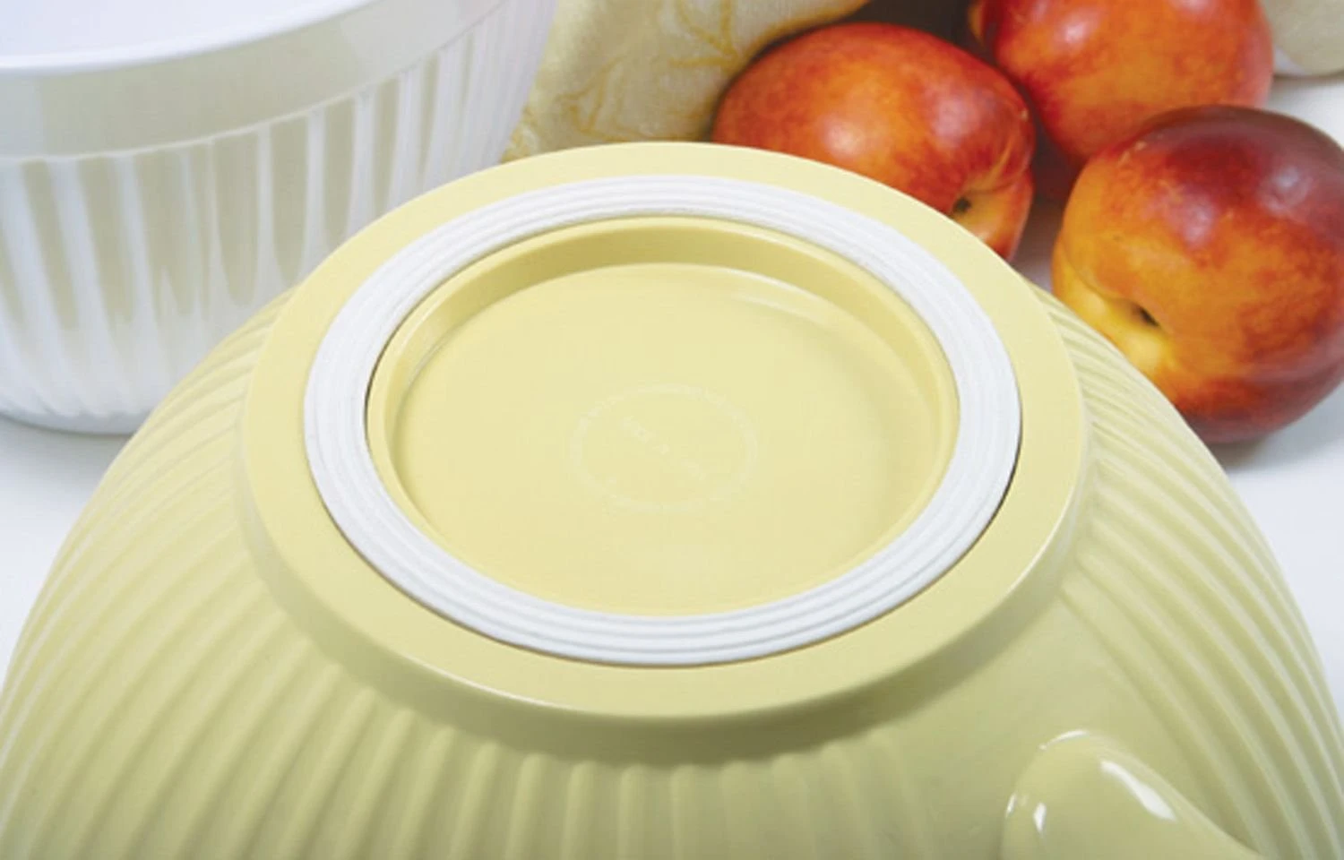 Norpro Grip-EZ 4 QT. Mixing Bowl 2 Norpro Grip-EZ 4 QT. Mixing Bowl - Image 2