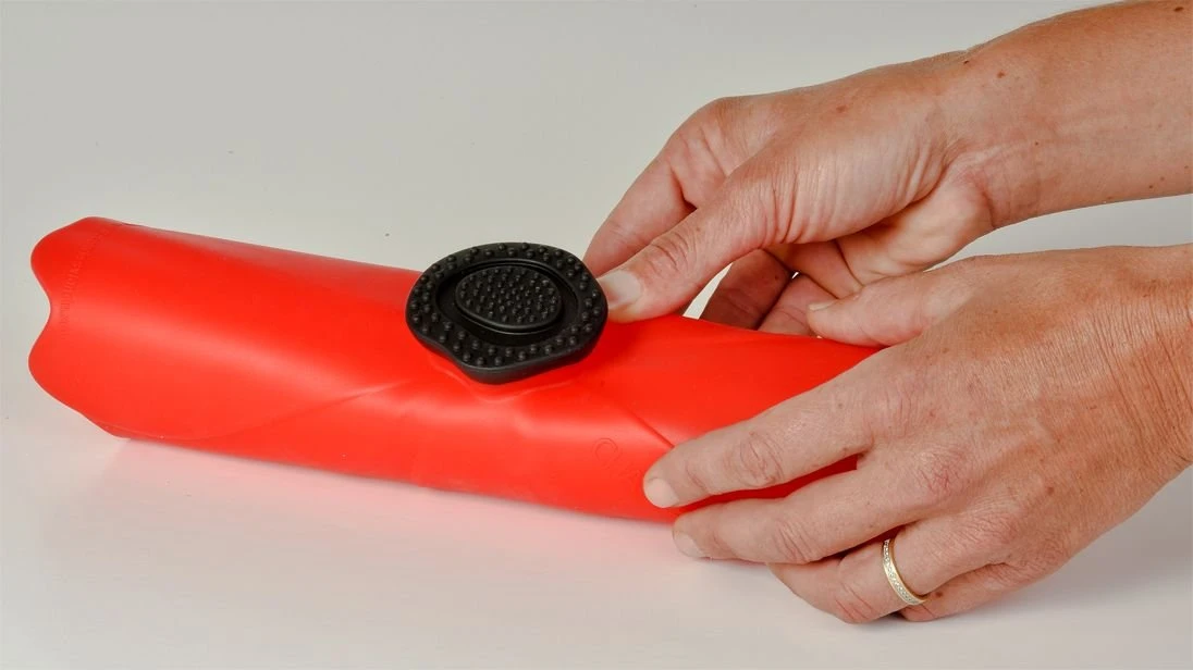 Charles Viancin Poppy Silicone Lid - Large 11" 3 Charles Viancin Poppy Silicone Lid - Large 11" - Image 3