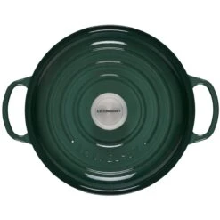 Le Creuset 2.25 Qt. Signature Enameled Cast Iron Braiser With Stainless Steel Knob | Artichaut 7 Le Creuset 2.25 Qt. Signature Enameled Cast Iron Braiser With Stainless Steel Knob | Artichaut -Kitchen Supplies rs11318 ls2532 26795ss 3