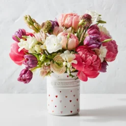 Le Creuset L'Amour 1 Qt. Utensil Crock With Heart Applique | White -Kitchen Supplies rs18312 221017 lecreuset lamourutensilcrock sq ret