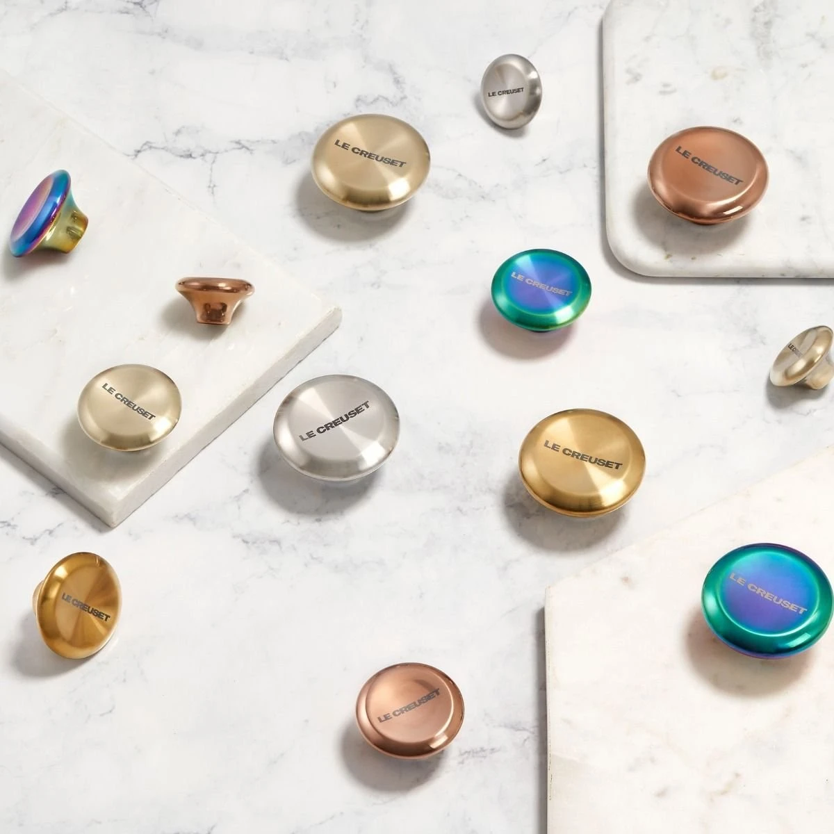 Le Creuset Signature Iridescent Knob | Medium 4 Le Creuset Signature Iridescent Knob | Medium - Image 4