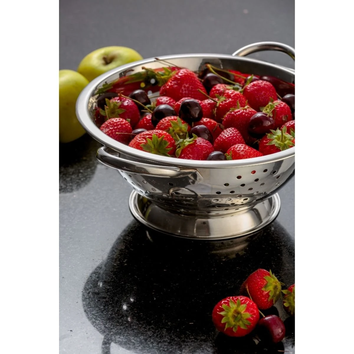 Viners Everyday Colander | 8 Qt. 2 Viners Everyday Colander | 8 Qt. - Image 2