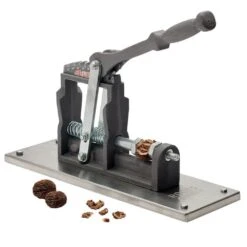 Roots & Harvest Walnut Cracker