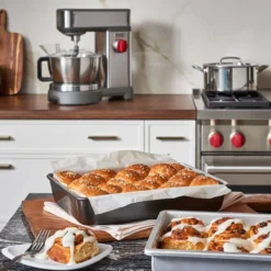 Wolf Gourmet 7-Quart Stand Mixer | Brushed Stainless Steel 17 Wolf Gourmet 7-Quart Stand Mixer | Brushed Stainless Steel -Kitchen Supplies wgsm100s baking pans